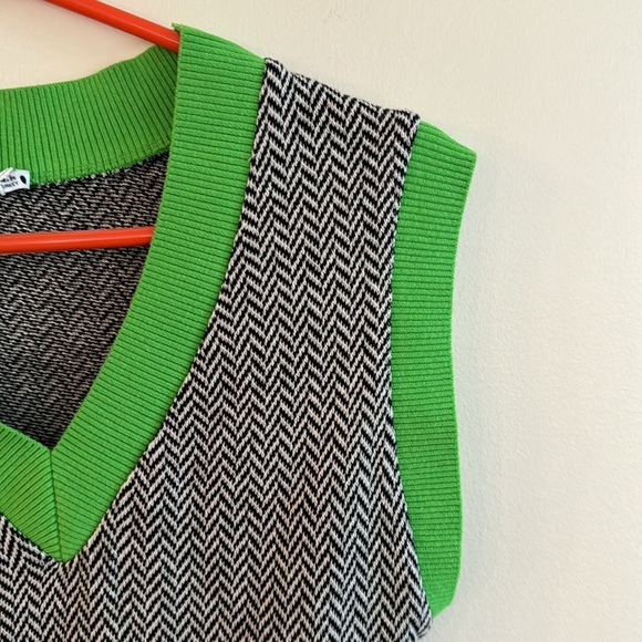 Zara Jacquard Pullover Vest . - Picture 3 of 5